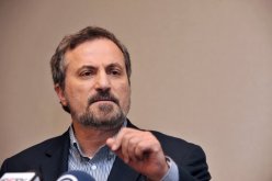 الائتلاف السوري: نريد من النظام ان يكون مستعدا لقبول جنيف 2 كاطار للتفاوض من اجل نقل السلطة