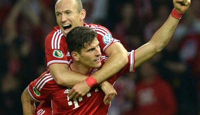 بايرن ميونيخ يتوج بكأس ألمانيا ويحرز الثلاثية الذهبية