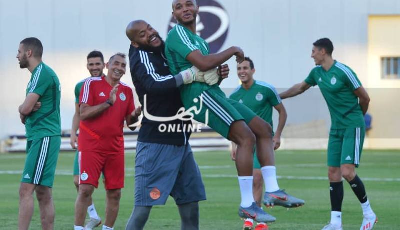 بالصور.. أجواء رائعة تسود تدريبات الخضر بعد الفوز على كينيا