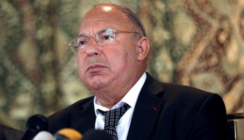 إمام مسجد باريس يهنئ ماكرون ويصدر بيانا