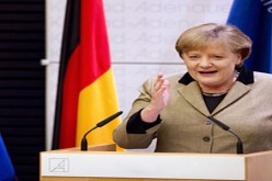 ميركل : المانيا تؤيد فرض مزيد من العقوبات على الحكومة السورية