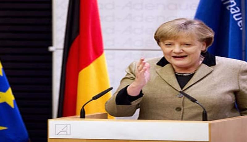 ميركل : المانيا تؤيد فرض مزيد من العقوبات على الحكومة السورية