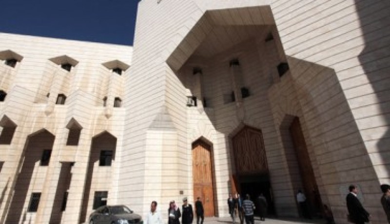 17 ناشطا عمانيا يضربون عن الطعام