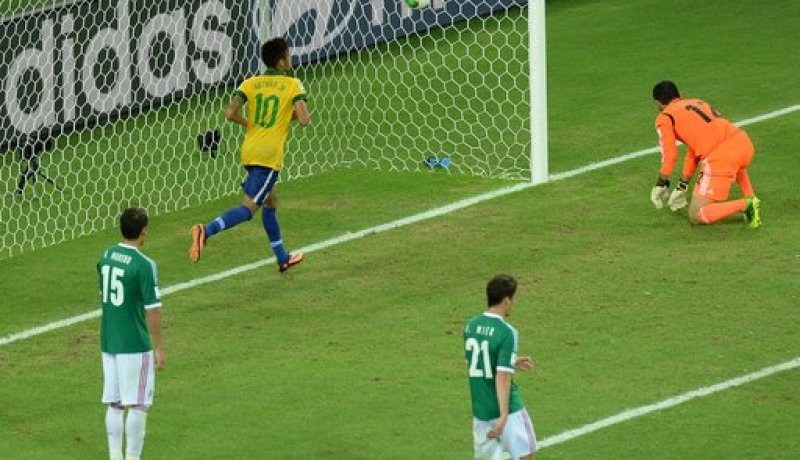 البرازيل تبلغ نصف نهائي كأس القارات من بوابة المكسيك