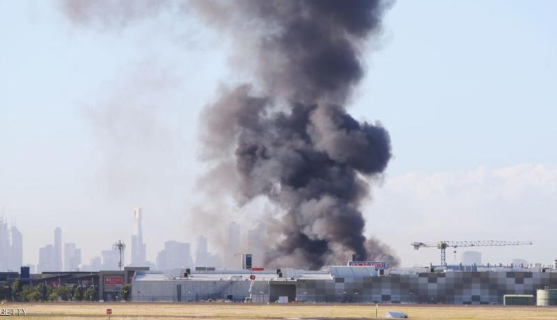 5 قتلى في تحطم طائرة استرالية اصطدمت بمركز تجاري