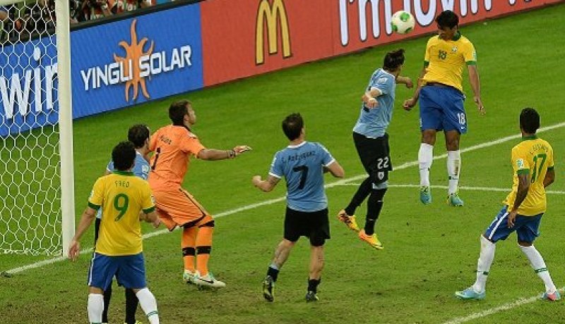 البرازيل تهزم الأورغواي وتبلغ نهائي كأس القارات