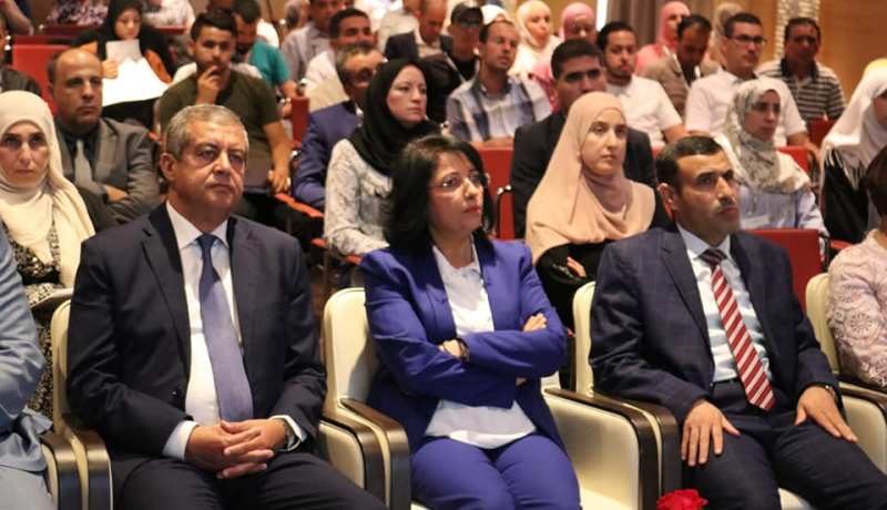 بالصور.. دورة تكوينية لفائدة 700 صحفي في مجال البيئة