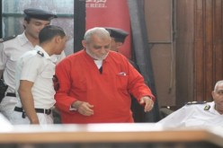 إلغاء أحكام الإعدام بحق مرشد الإخوان وآخرين بمصر