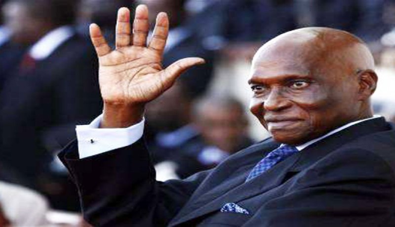 الرئيس السنغالي يترشح رسميا لعهدة رئاسية ثالثة