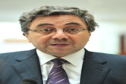 بودربالة مع موظفيه في وقت الشدة