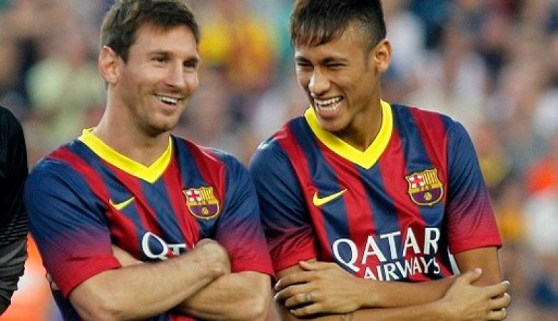 برشلونة يكتسح سانتوس ويتوج بكأس خوان غامبر