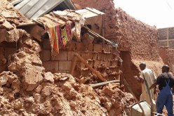 أمطار غزيرة تغمر المنازل وتهدم البيوت الطوبية بعين صالح وأدلس في تمنراست