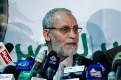 الخارجية التونسية تنفي وجود محمد بديع في سفارة تونس بالقاهرة