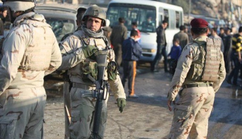 مقتل 14 شخصا في هجوم على مقر للجيش غرب العراق