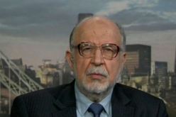 عبد الحميد الإبراهيمي الوزير الأول في عهد الرئيس بن جديد يعود للجزائر