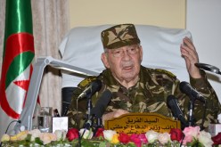 قايد صالح: “الشعب الجزائري شعب المواقف الثابتة والحاسمة يتخذها دوما في الوقت المناسب”