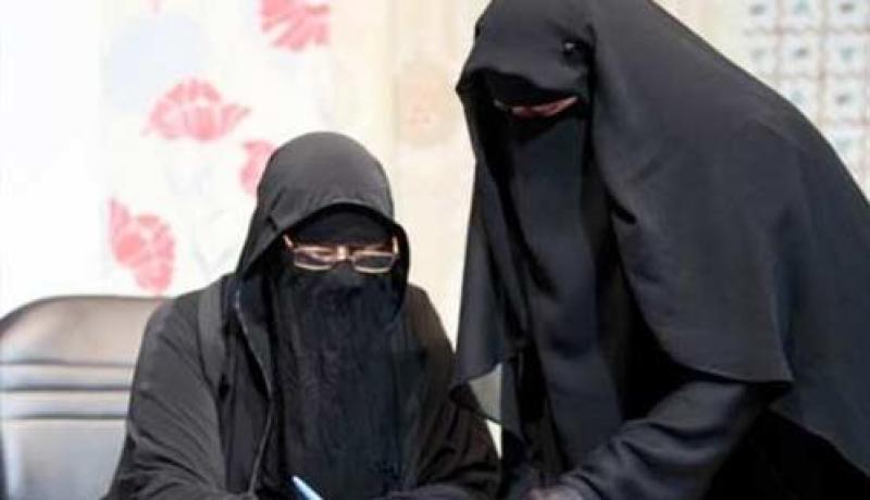 تونس تمنع ارتداء المعلمات النقاب في المدارس
