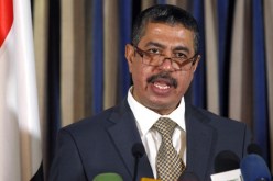 رئيس وزراء اليمن يطالب القوات بالتزام الشرعية