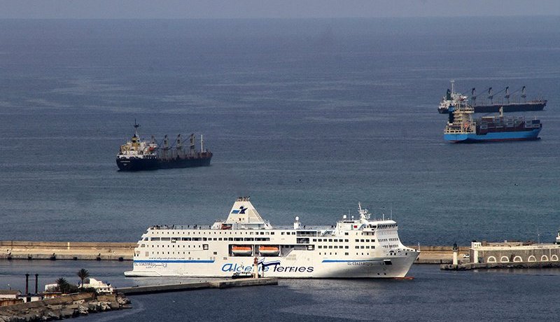 إحباط محاولة لإغراق الجزائر بباخرة محمّلة بسائل تحنيط الجثث بين سواحل تلمسان ووهران