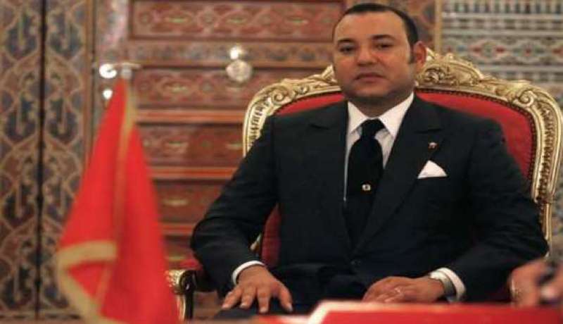 أستاذ مغربي يراسل الملك محمد السادس.. لسنا عبيدا عندك يا فاسد.. إرحل