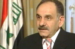 متظاهرون غاضبون في الرمادي يهاجمون نائب رئيس الوزراء