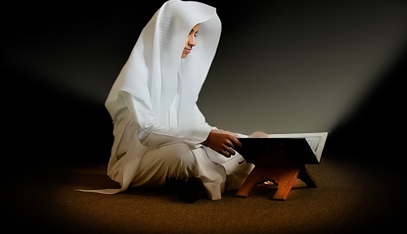 السلطات الدنماركية تجبر فتى مسلم الدخول لمركز الرعايا خشية أن يصبح متطرفا