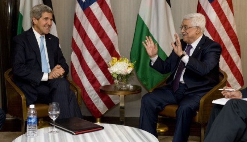 كيري: الإسرائيليون والفلسطينيون يتفقون على تكثيف المفاوضات