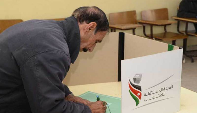 أزيد من 4 ملايين أردني ينتخبون المجالس البلدية واللامركزية