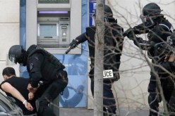 إعداد مذكرة اعتقال بحق شخصين يشتبه في تورطهما بهجمات بروكسل