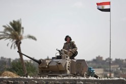 الجيش المصري يقضي على 65 إرهابي شمال سيناء