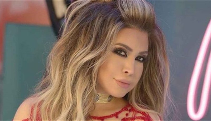 لهذا السبب هدّد معجب نوال الزغبي بالانتحار