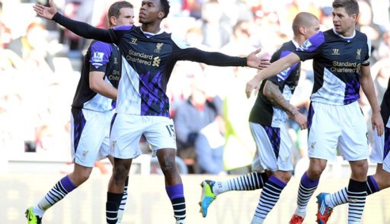 ليفربول يدك شباك سندرلاند بثلاثية ويصعد الى وصافة الدوري