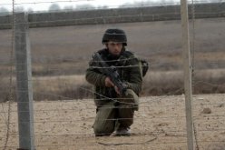 مقتل فلسطيني واعتقال آخر على أيدي جنود إسرائيليين في بيت حانون بقطاع غزة