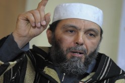 جاب الله يدافع عن بن غبريت
