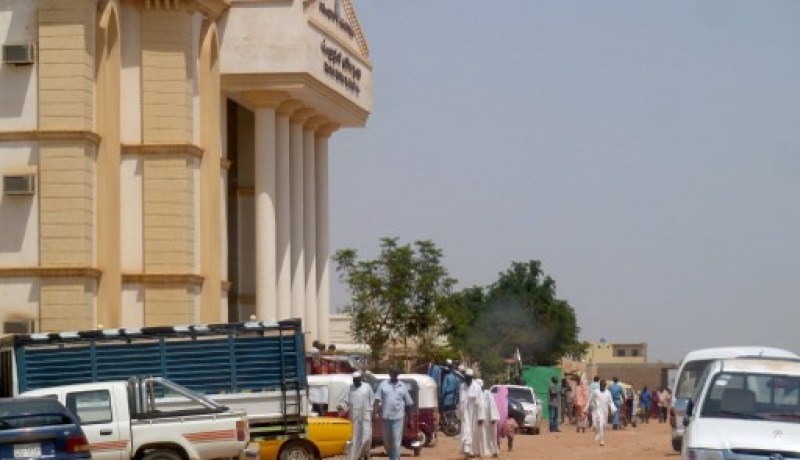 تبرئة 19 متظاهرا في السودان