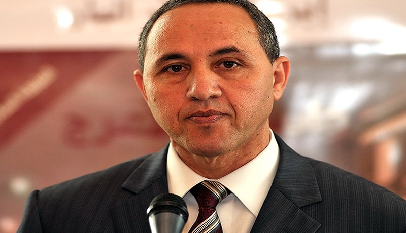 ميهوبي يشجع المنتوج الأدبي الوطني