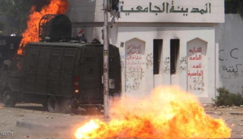 محكمة مصرية تؤيد سجن 85 طالبا