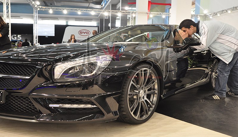 20   بالمائة زيادات في الأسعار خلال صالون السيارات