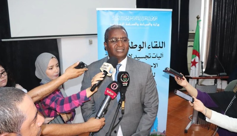 بن مسعود يعلن عن تحيين ودراسة القوانين المتعلقة بقطاع السياحة