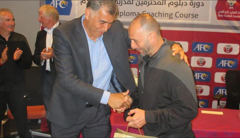 بالفيديو ..بلماضي يتحصل على ديبلوم AFC PRO