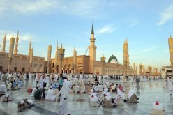 نصف مليون حاج يصلون إلى المدينة المنورة