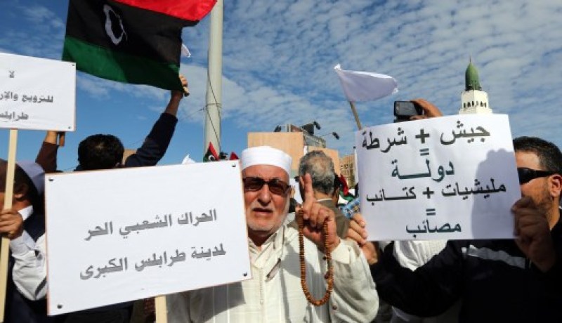 علي زيدان: 27 قتيلا وأكثر من 230 جريحا في اشتباكات بالعاصمة الليبية طرابلس