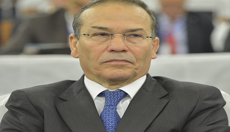 وزير المالية يثير استغراب الخليفة