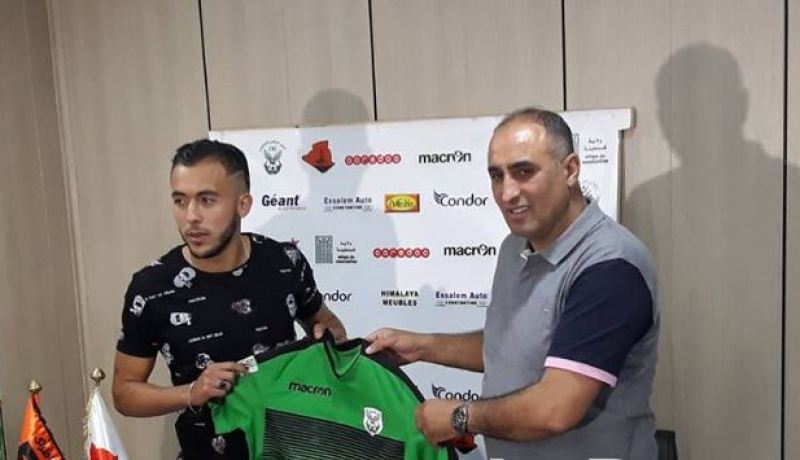 بلمختار يوقّع لموسمين في صفوف شباب قسنطينة !