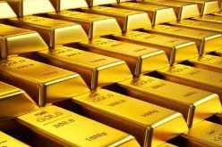 الذهب يهبط أكثر من 1 بالمائة مع صعود الدولار