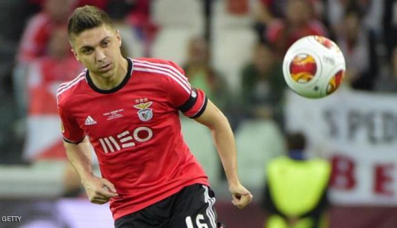 أتلتيكو مدريد يضم البرازيلي سيكيرا