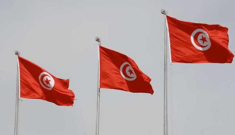 إضراب عام  بـ”قطاع نقل المحروقات ومحطات الوقود” في تونس