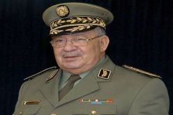 ڤايد صالح يستقبل رئيس هيئة الأركان العامة للقوات المسلحة السعودية