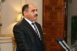 وزير يفرّ من مقر تسليم المهام