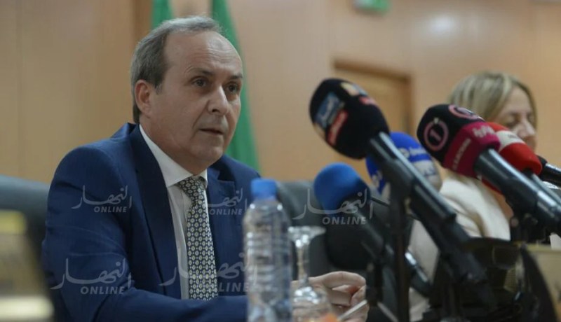 حسبلاوي: “الرئيس بوتفليقة يتصل بي يوميا للسؤال عن صحة المواطنين”